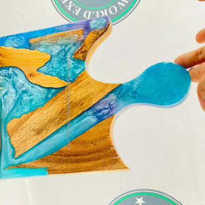 Tabla de servir de charcutería de madera y resina epoxi mini rectangular para cortar queso en utensilios de cocina de Falak World Export - Product Image 1