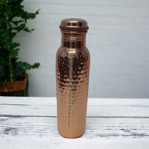 Botella de Agua Clásica de Cobre Puro Martillado con 2 Vasos, Set de Bebidas, Tapa para Beber Directo, Logotipo Personalizado, Unisex, Agua Hirviendo - Product Image 2