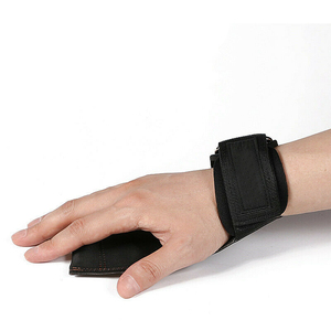 แผ่นยางออกกำลังกายกันลื่นสายรัดออกกำลังกายและด้ามจับยกน้ำหนักผลิตขึ้นเพื่อใช้ออกกำลังกายที่จำเป็น - Product Image 3