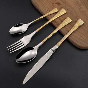 ชุดช้อนส้อมโลหะพร้อมการเคลือบผิวที่แตกต่างกัน รองรับการปฏิบัติการรับประทานอาหารที่ถูกสุขอนามัย เหมาะสำหรับครัว บ้าน ร้านอาหาร โรงแรม และการใช้งานในชีวิตประจำวัน - Product Image 6