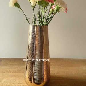 Vases à fleurs fantaisie en laiton massif poli or, design admirable, modernes, écologiques, faits à la main, tailles personnalisables, nouveau style - Product Image 3