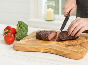 Tabla de cortar madera de oliva rústica, 30 cm - Product Image 4