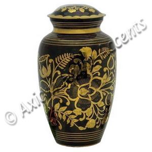 Crinage en laiton Urn, classique, noir, belle, gravé à la main, par axion, accessoires de maison - Product Image 3