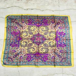 Estolas artísticas con serigrafía de estilo moderno hechas a medida, artesanía tradicional para uso diario y festivo - Product Image 1