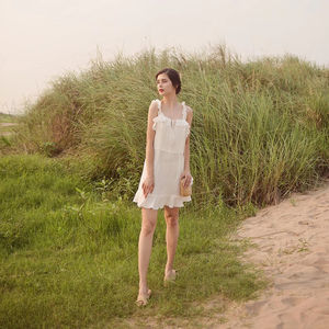 Robes Maxi décontractées de bohème d'été et de printemps en dentelle de couleur unie dans des robes élégantes uniques. - Product Image 1