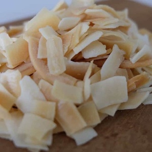 ชิปมะพร้าวอบแห้งอินทรีย์เหมาะสำหรับอาหารว่างและอบ - Product Image 3