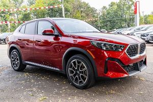 รถ SUV ปี 2025 X2 XDRIVE28I สภาพดีเยี่ยม สีแดงภายนอก เกียร์ 7 สปีด ระบบขับเคลื่อนสี่ล้อ 241 แรงม้า เครื่องยนต์ 2 ลิตร 14 อัตโนมัติ ประเภทรถครอสโอเวอร์ - Product Image 4