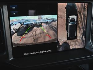 Ford Bronco Raptor 4WD 2023 incroyablement parfait avec faible kilométrage en stock, proposé à un prix incroyable que vous ne voudrez pas manquer - Product Image 5