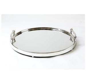 Plateaux métalliques en aluminium de qualité supérieure pour le service de gâteaux spécialement utilisés pour les anniversaires, les fêtes de Noël et les mariages - Product Image 2