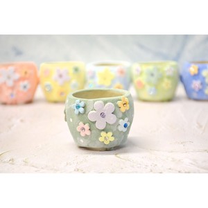 กระถางดอกไม้เซรามิกสุดน่ารัก เป็นมิตรกับสิ่งแวดล้อม สำหรับตกแต่งบ้านและสวน ดีไซน์น่ารักสำหรับห้องเด็ก ปรับแต่งได้ - Product Image 1