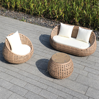 Modernes PE-Rattan Outdoor-Sofa-Set, Wetterfeste Gartenmöbel mit Aluminiumrahmen, Ei-förmige Lounge-Couch für Australische Poolbereiche