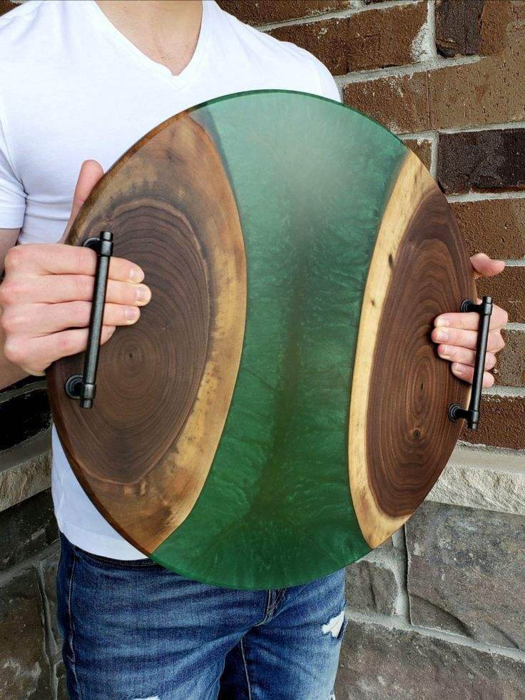 ไม้ธรรมชาติ + สีเรซินหลากสี