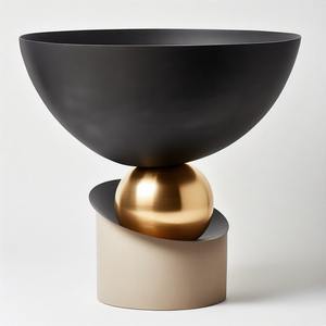 Royalwhisk ชามทองเหลืองชุบทองสำหรับจักรพรรดิจานเสิร์ฟพร้อมตราราชวงศ์ - Product Image 5