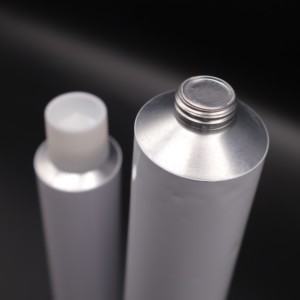 Personalizado ligero de lujo de aluminio lápiz labial tubo Vietnam fábrica Metal cosméticos embalaje hecho en Vietnam - Product Image 3