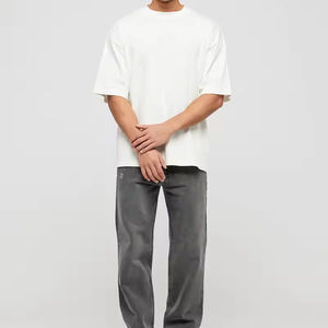 T-shirt fabriqué par des fabricants OEM personnalisable en coton de haute qualité, col rond, manches courtes, logo oversize imprimé - Product Image 1