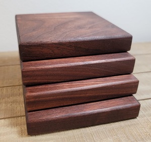 Alta o demanda Posavasos de madera de la mejor calidad Posavasos de nogal Posavasos de madera redondos cuadrados Diferentes diseños Formas disponibles - Product Image 3
