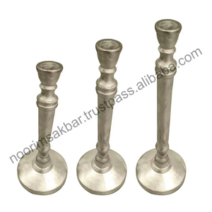 Bougeoir polyvalent fait à la main en aluminium de conception de zig-zag usage religieux à la maison laiton placage métal candélabre support en gros - Product Image 5