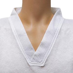 Bata de Baño Desechable con Blusa de Cuello en V y Pantalones Cortos, de Un Solo Uso, para Spa o Centros de Salud - Product Image 2