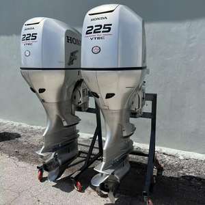 NUEVOS Motores Fuera de Borda Honda de 225hp, 4 Tiempos y Eje de 30 Pulgadas, Modelo 2018 para la UE (Par) - Product Image 3