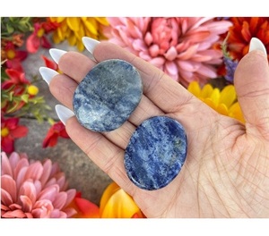 หินโซดาไลต์คุณภาพพรีเมียมทำมือ หินธรรมชาติอาเกตสำหรับบำบัดจักระ ฮอลิสติก เฮลิ่ง สไตล์เฟิงสุ่ย - Product Image 3