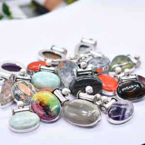 Colgante de piedras preciosas de mezcla natural, colgante de piedras preciosas mixtas, Pelted colgante de plata, lote de colgantes de piedras preciosas de mezcla al por mayor, regalo para ella - Product Image 1