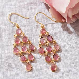 Boucles d'oreilles minimalistes faites à la main en tourmaline rose pour femmes, bijoux de naissance d'octobre, cadeau de fête mignon et délicat pour femme - Product Image 1