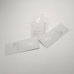 Étiquette de taille personnalisée avec impression offset à effet surélevé brillant avec marque de taille pour les vêtements de marque de vêtement - Product Image 3