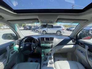 Precio bajo, Toyota Highlander SE 2010, auto usado en venta - Product Image 3