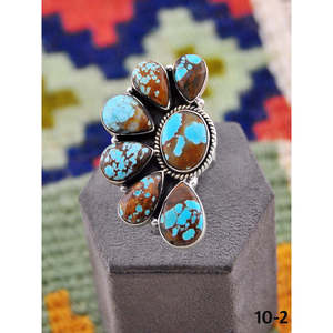 Bague artisanale délicate numéro 8 en turquoise et argent sterling, avec pierre naturelle taille ovale, finition platine, pour usage quotidien - Product Image 1