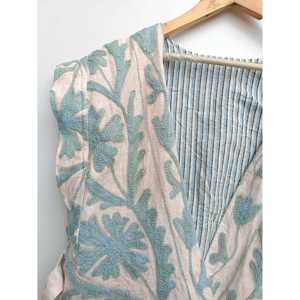 Chaleco Acolchado de Algodón Bordado a Mano para Mujer, Talla Grande, Chaqueta Corta Suzani Kantha, Ropa de Primavera con Tela Tejida - Product Image 2