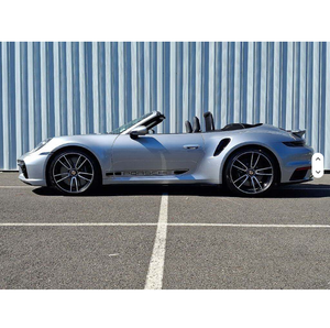 Porsche 911 Turbo S Cabriolet AWD 2024 Argent Métallisé GT, Transmission Automatique, Jantes Alliage d'Occasion R17 Gauche, Sièges en Cuir, Pack Équipement Électrique - Product Image 2