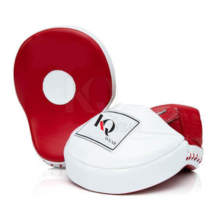 แผ่นซ้อมชกมวยคุณภาพสูง KALEEM QUALITY WEAR สำหรับฝึกซ้อมมวยไทยและคิกบ็อกซิ่ง ทำจากหนัง สะดวกสบาย ระบายอากาศได้ดี - Product Image 1