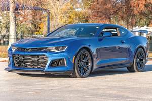 Fairly Used 2021 C-hevrolet C-amaro ZL1 C-oupe 6-Speed Manual Supercharged V8 C-arbon Fiber <b>Spoiler</b> Southern-Owned - Product Image 1