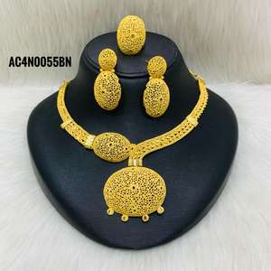 Bijoux nigérians ensemble de colliers en plaqué or pour femme - Product Image 1