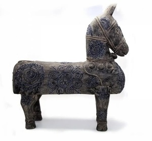 Artículos decorativos Decoración para el hogar Artesanía Paquete de estilo tradicional MOQ bajo Caballo de madera grande con brocado Paño de cera dibujado a mano - Product Image 2