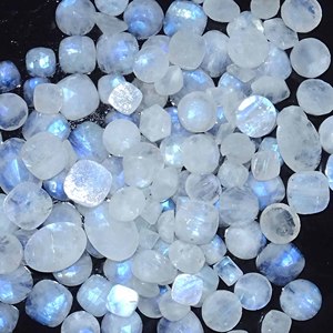 Cabujón de piedra lunar arcoíris de alta calidad, cuarzo Natural, suave, fino, suelto, piedra preciosa, tamaño libre, producto de forma mixta - Product Image 6
