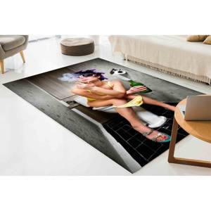 Tapis imprimé avec une femme fumeuse aux toilettes - Design unique et audacieux, tapis fin non tissé - Product Image 5