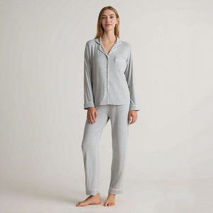 Conjunto de Pijama Ultra Suave para Mujer con Cintura Cómoda y Ajuste Relajado - Product Image 1