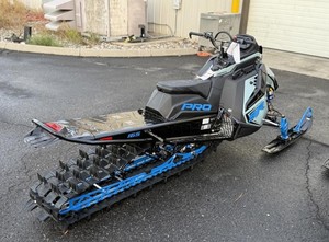 Moto de Nieve de Montaña 2026 de 900cc, 165 Pulgadas, para Nieve Profunda, Alto Rendimiento, para Conducción en Terrenos Difíciles - Product Image 3