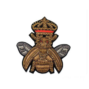 Broches en fil de lingot de haute qualité au design personnalisé Broches à couronne en fil de lingot de broderie de couleur unie - Product Image 3