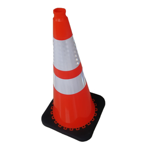 Cône de sécurité routière réfléchissant en caoutchouc et plastique de qualité ingénieur avec base orange, hauteur de 34.5 pouces, 12 pouces - Product Image 1