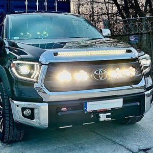 Toyota Tundra GCC 2016, Tracción Delantera, Asientos de Cuero, Transmisión Automática de 6 Velocidades, Control de Crucero Adaptativo, Luces LED, Auto Usado, Precio Competitivo, Negro Metálico - Product Image 1