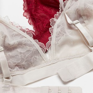 Soutien-gorge pour femmes Soutien-gorge de meilleure qualité pour les femmes Soutien-gorge de sport de yoga de taille confortable de dernière conception - Product Image 5