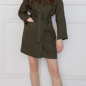 Manteaux de peignoir en polaire Womes personnalisés OEM-chauds et confortables-idéaux pour l'hiver et la détente - Product Image 5