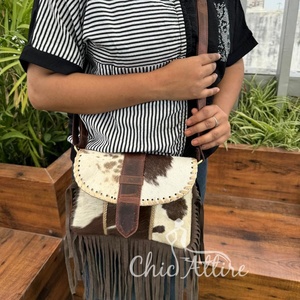 กระเป๋าสะพายพาดลำตัวหนังวัวสำหรับผู้หญิงกระเป๋าถือหนังแท้ดีไซน์หรูหราสินค้าใหม่ส่งตรงจากโรงงาน - Product Image 1