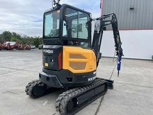 Nouvelle mini-excavatrice Hyundai HX30AZ, brise-roche Daemo, 10 tonnes, boîte de vitesses adaptée, moteur Liyuan, pompe, moteur haute efficacité, garantie 3 ans - Product Image 4