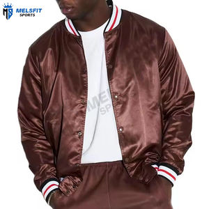แจ็คเก็ตวาร์ซิตี้ผ้าซาตินคุณภาพสูงแบบกำหนดเองสำหรับฤดูหนาว คอตั้ง ปักโลโก้ด้านหน้า ลายตัวอักษร ระบายอากาศ กันลม สำหรับผู้ชาย - Product Image 3