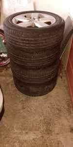 Pneus de voiture d'occasion neufs de la meilleure qualité Pneus de camion pour voitures et camions Roues d'origine Pneus et accessoires - Product Image 5