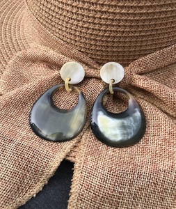 Boucles d'oreilles en corne de buffle artisanales indiennes Bijoux tribaux traditionnels Boucles d'oreilles légères et durables - Product Image 3