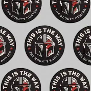 Etiquetas blandas en relieve de alta calidad, parches con logotipo de goma de silicona, parches para ropa de PVC 3D de goma en relieve con logotipo personalizado OEM, duraderos - Product Image 5